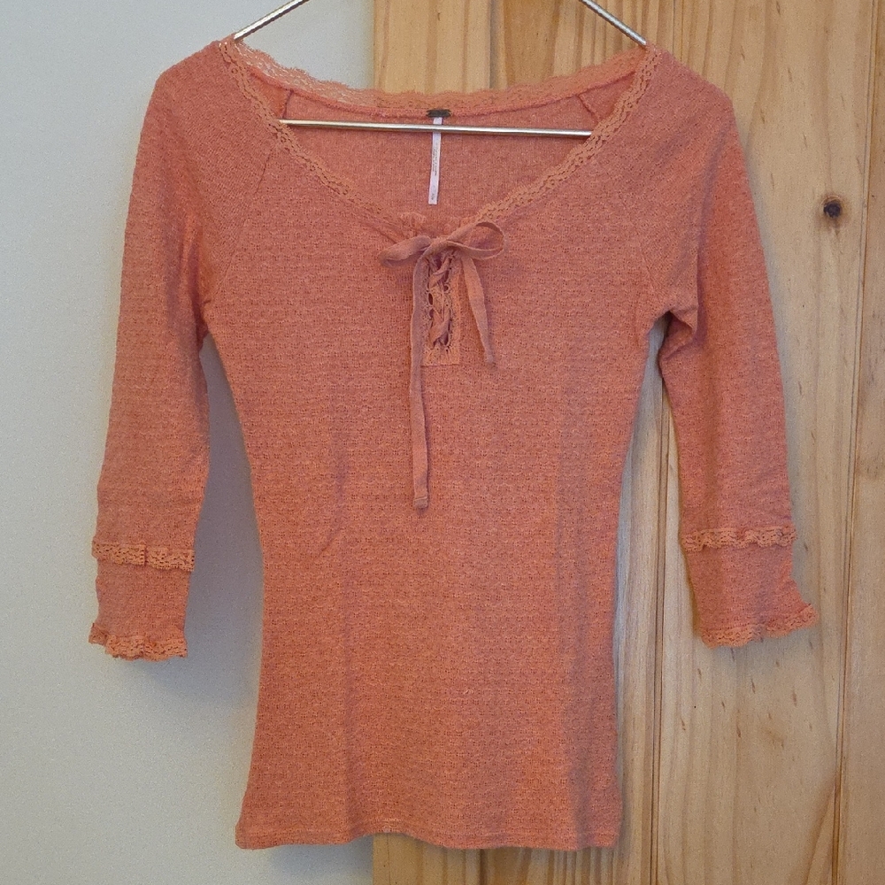 Y2K RARE Free People Women's Lace-Trimmed 3/4 sleeve Peach Top